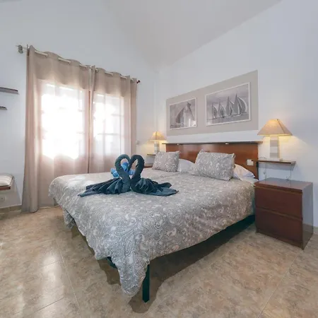 Casa Albi - Shared Pool With Bbq By Lanzarote *