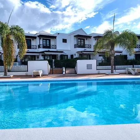 Casa Albi - Shared Pool With Bbq By Lanzarote Vacation Homes Holiday home *