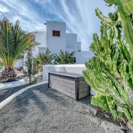 Casa Albi - Shared Pool With Bbq By Lanzarote Semesterbostad Playa Blanca (Lanzarote)