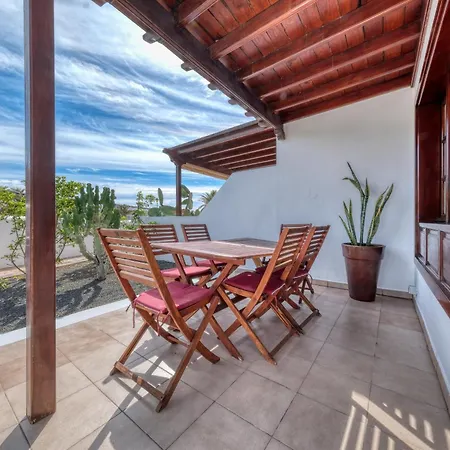 Casa Albi - Shared Pool With Bbq By Lanzarote 別荘 *