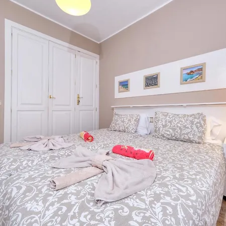 Casa Albi - Shared Pool With Bbq By Lanzarote Feriehus